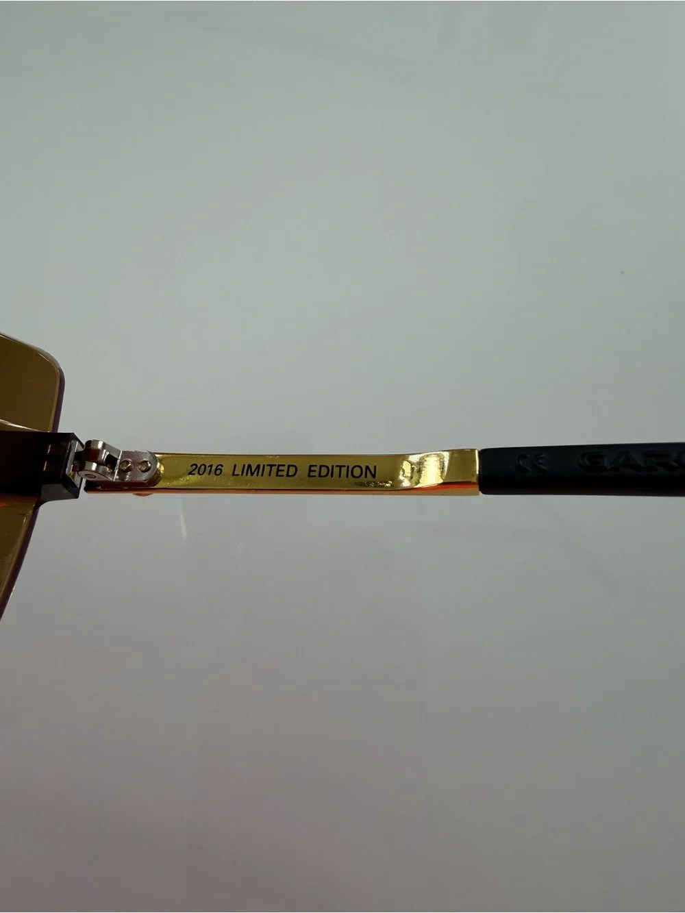 Gargoyles 2016 Limited Edition Shield Sunglasses 37 Golds Rare NWT